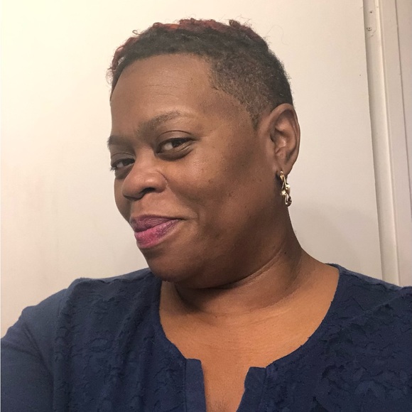 Meet your Posher, Tiffany - Picture 8 of 8